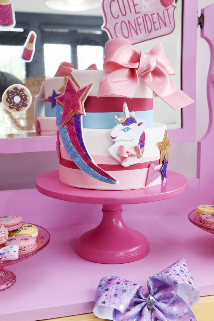 Jojo Siwa Cake | {