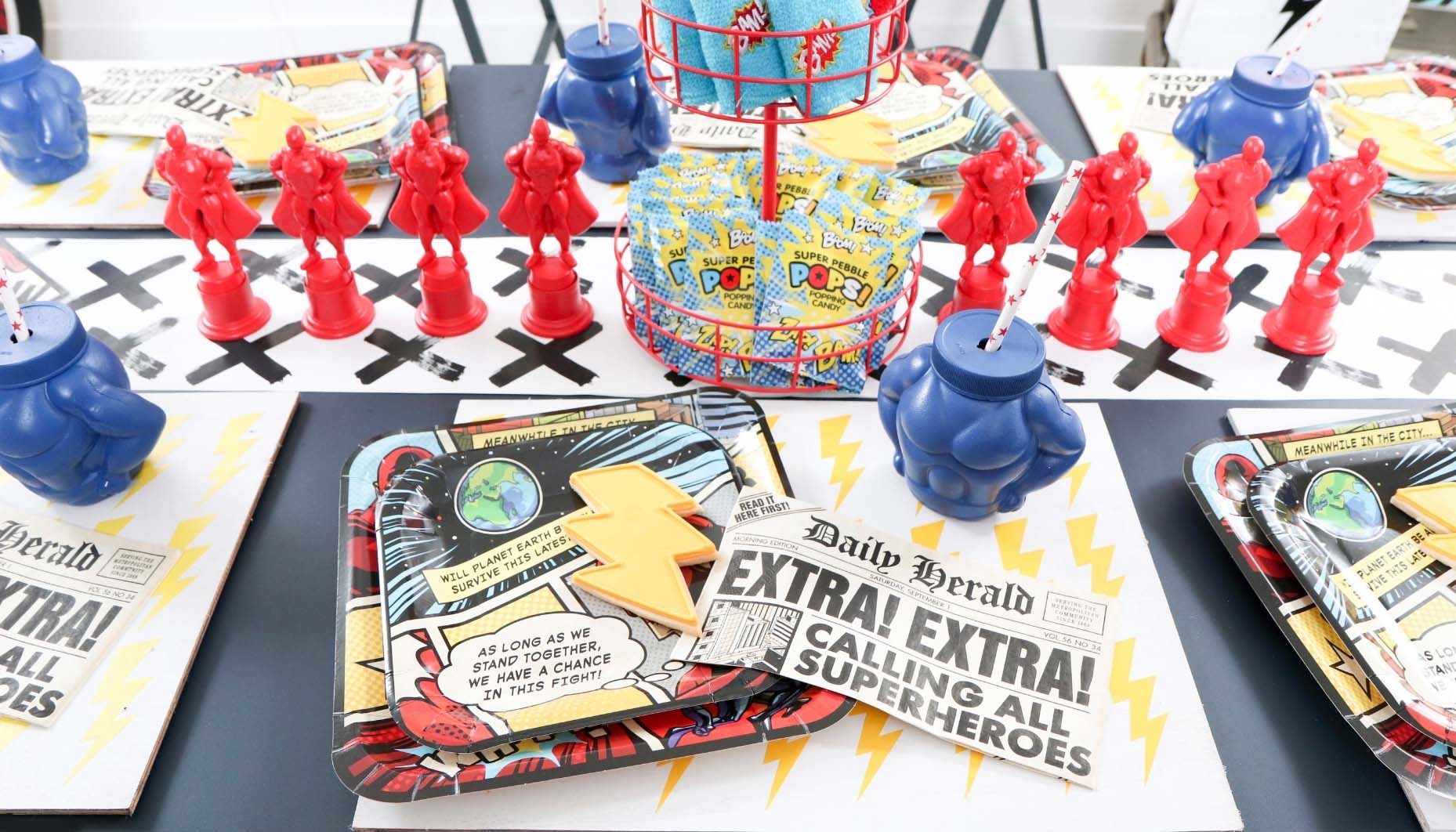 superhero party place settings