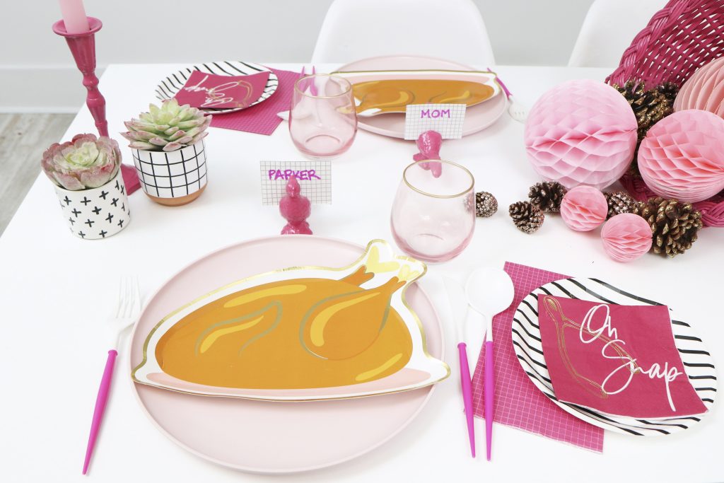 pink thanksgiving turkey dinner place settings