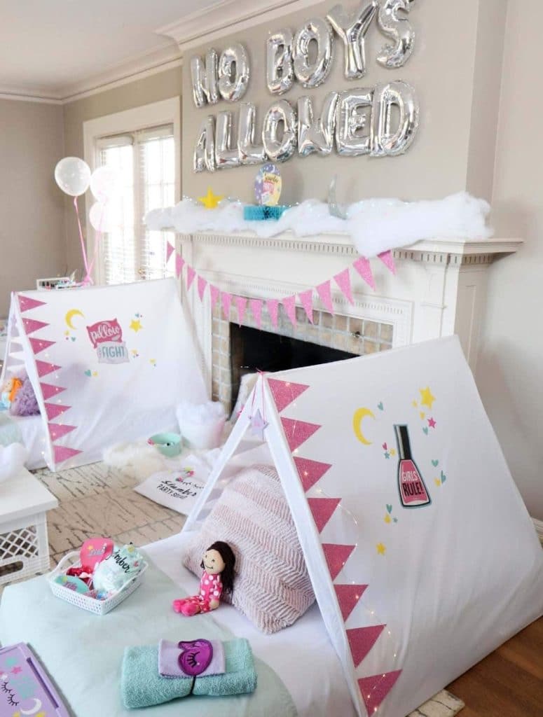 Slumber party decor! Here's how I made the girls dream slumber