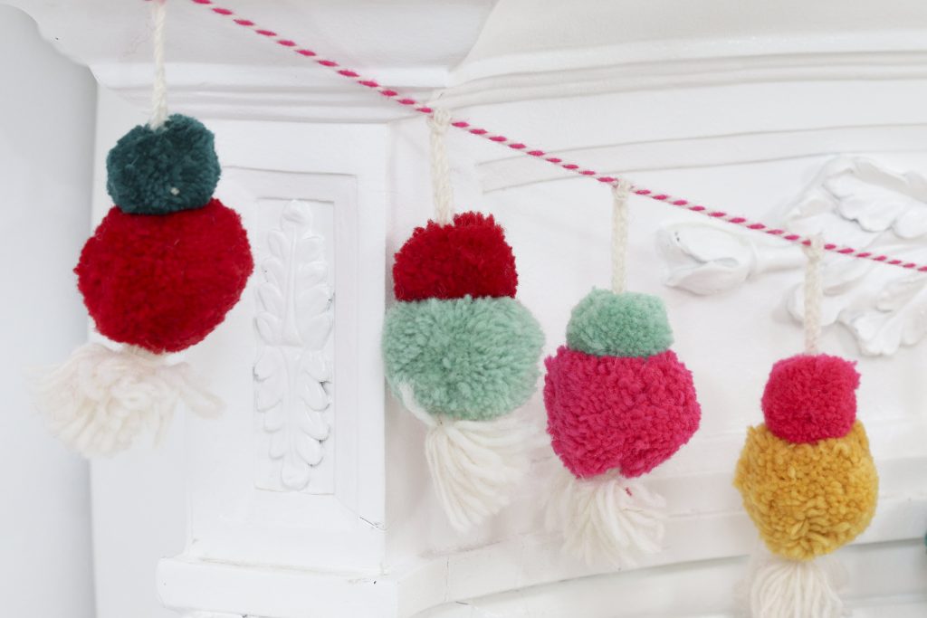 Pom Pom Party for the Holidays pom pom garland