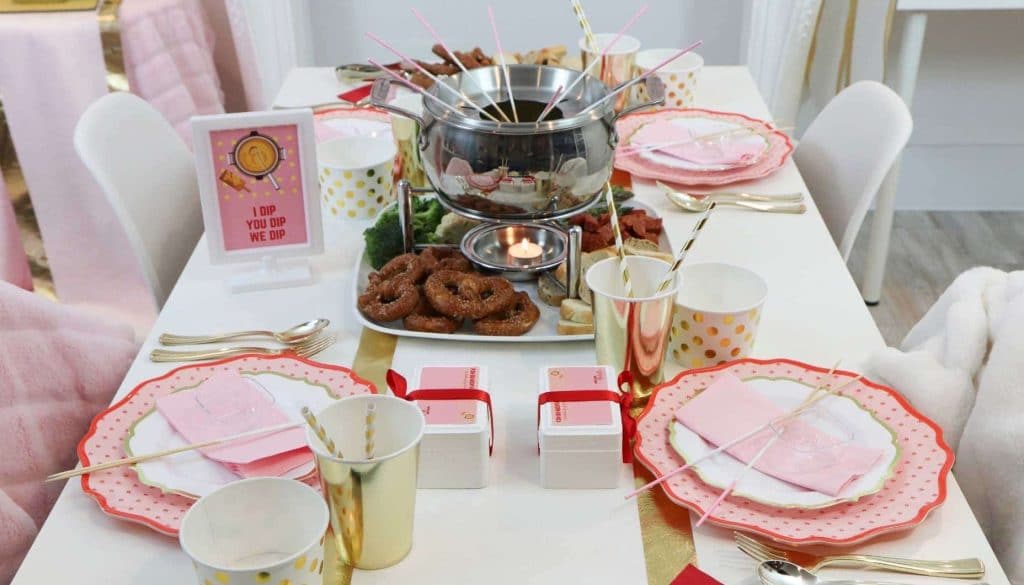 Table Setting for a Fun Fondue Party - get details at fernandmaple.com!
