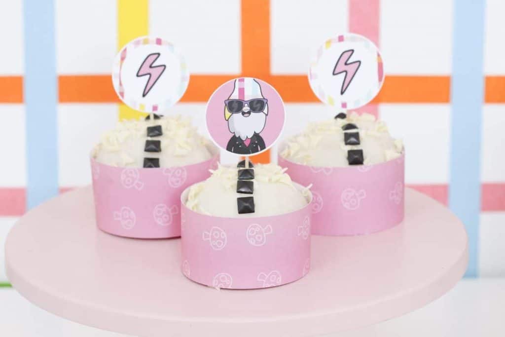 Punk Rock Gnome Easter Toadstool cupcakes with printable toppers - get more party ideas at fernandmaple.com!