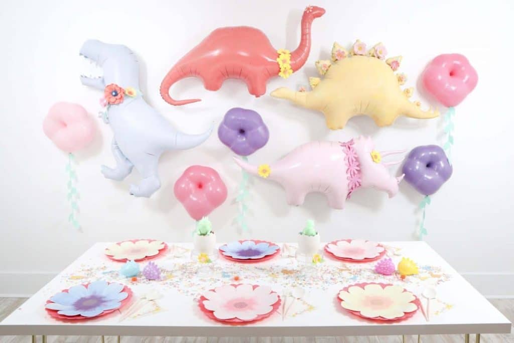 DIY Pastel Spring Dinosaur Party Table Setting - get more Spring Dinosaur Party inspiration at fernandmaple.com!