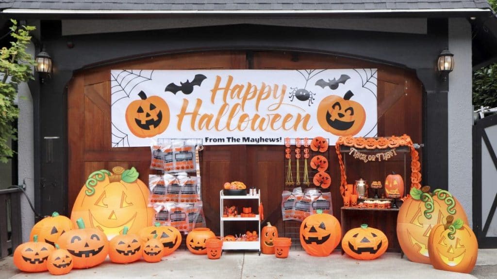 Jack-o-Lantern Themed Halloween Trick-or-Treat Station - Fern and