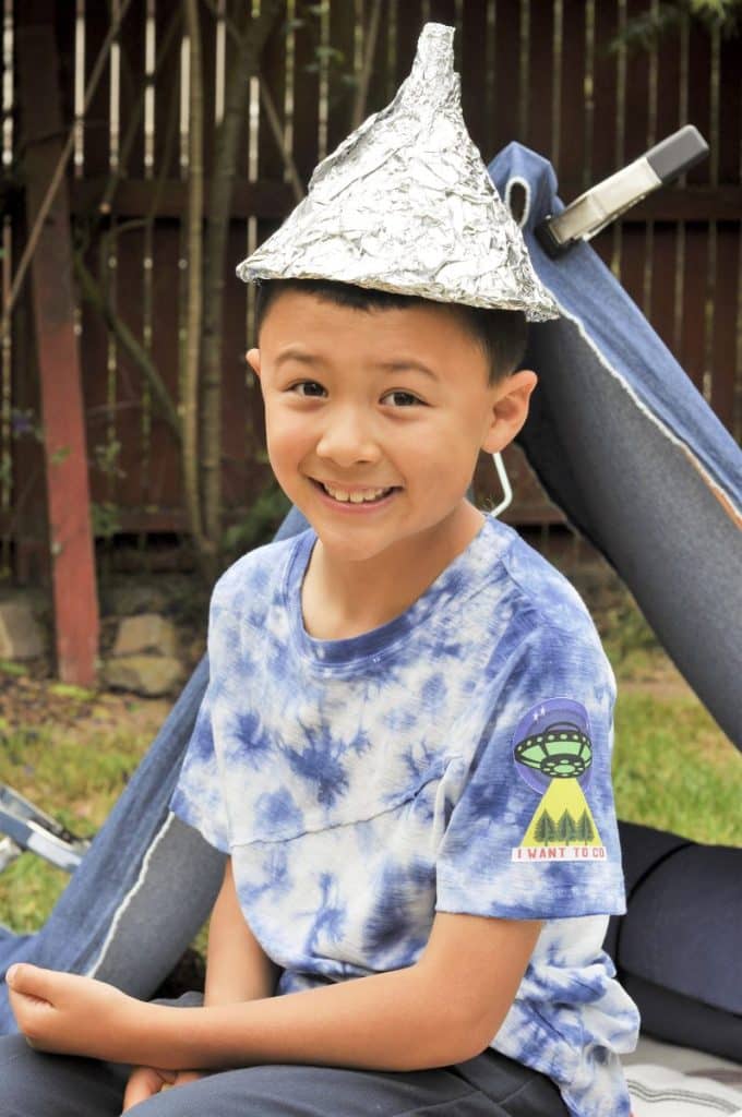 DIY UFO Fabric Merit Badge  Kids UFO Party Craft - Fern and Maple