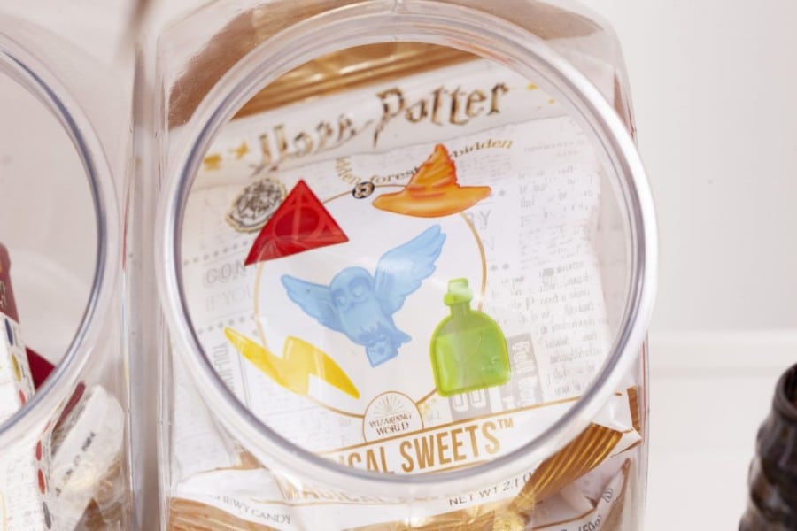 2 Ways to Set Up a Harry Potter Favor or Treat Station