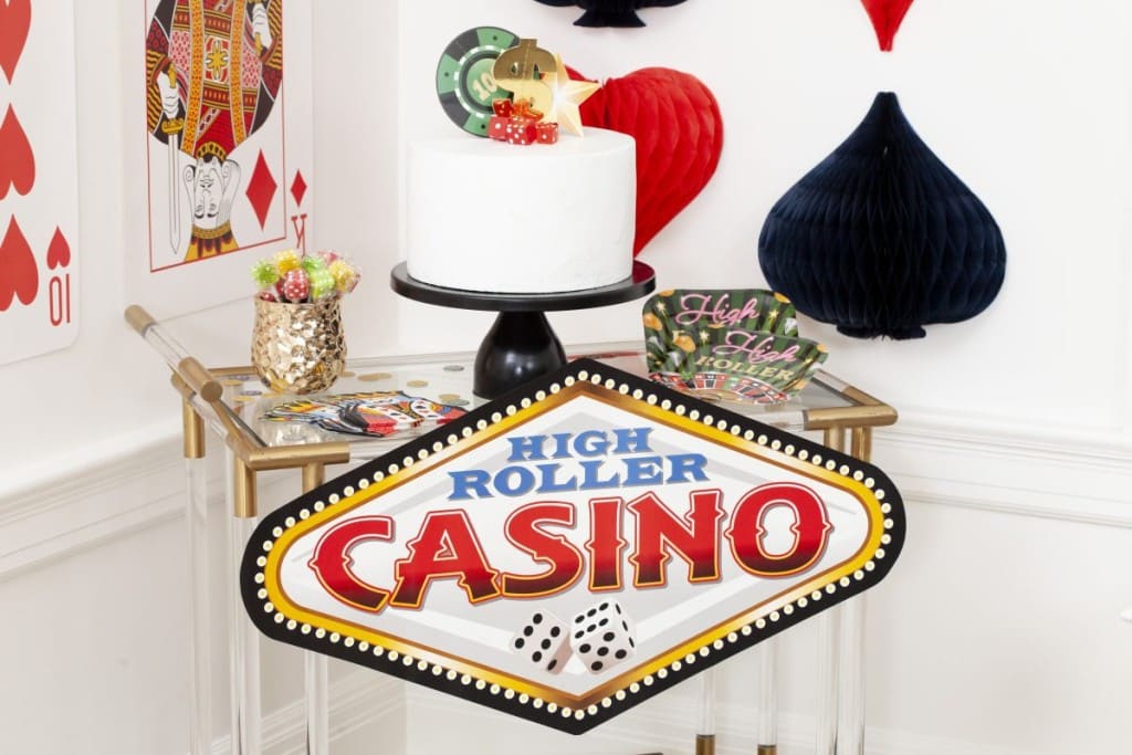  Casino Theme Party Decorations, Casino Birthday Party Decoration,Casino  Balloons, Backdrop, Cake Toppers, Tablecloth for Casino Night Party, Casino  Theme Party Decorations for Adults, Las Vegas : Toys & Games