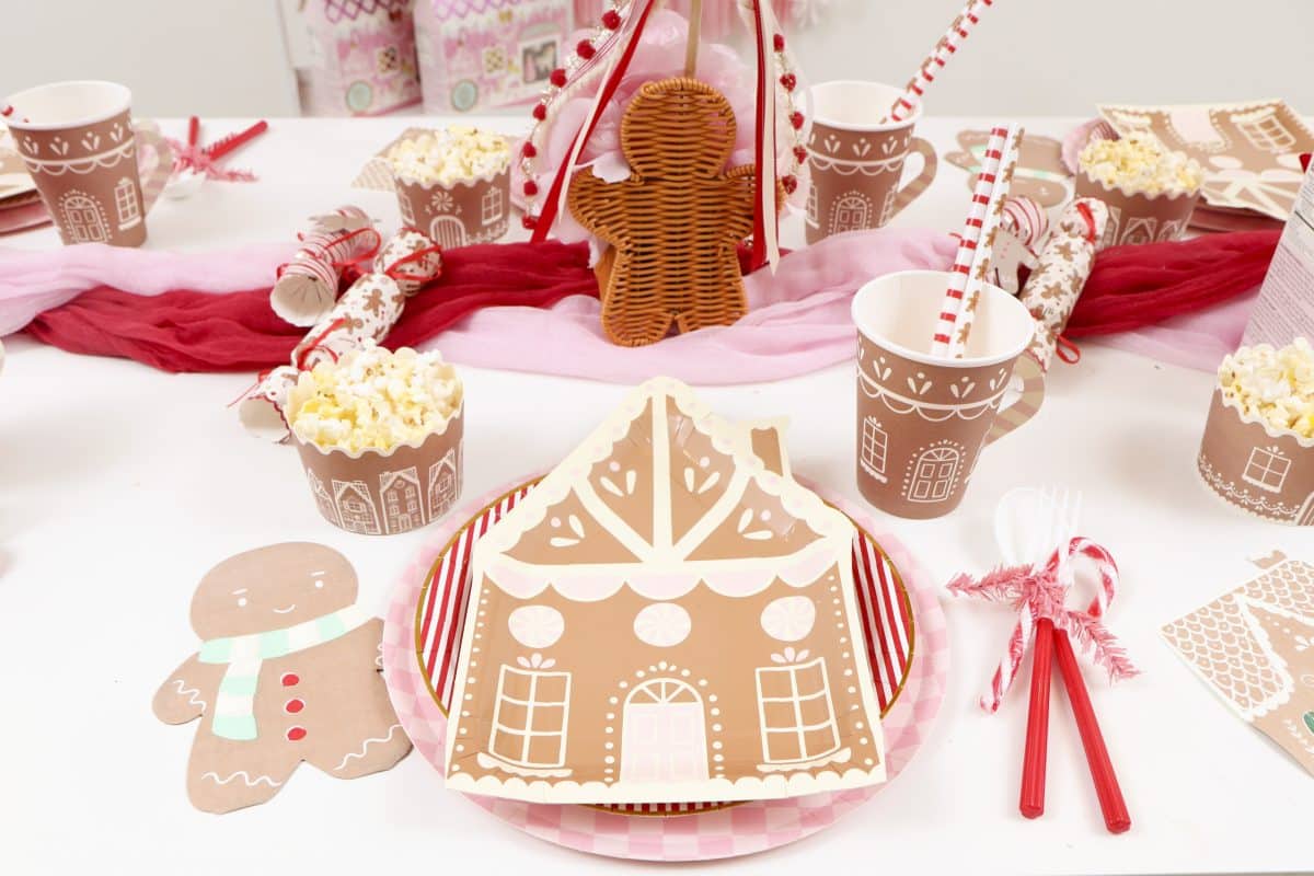 gingerbread-party-darling-bakery-bling-073