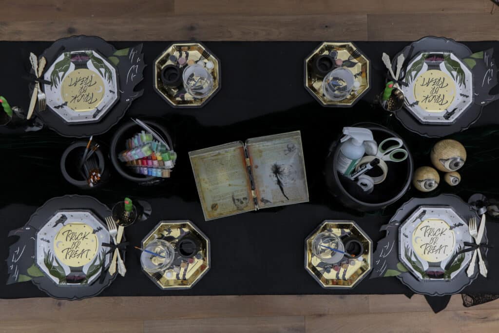 Table for gothic paint and sip at home