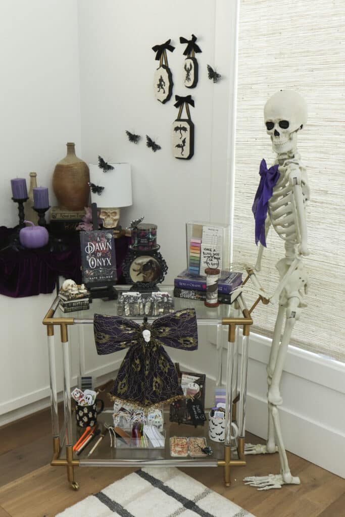 Dark Romantasy Gifting cart featuring blind date with a book